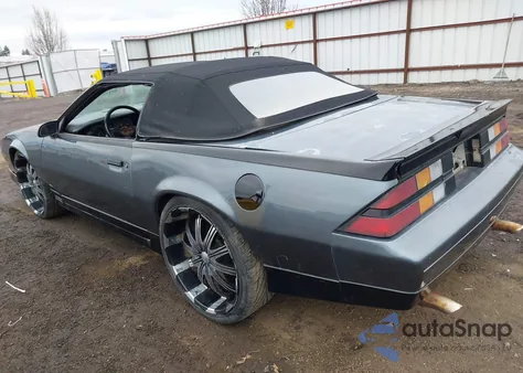 1989 Chevrolet Camaro из США, поврежденный, VIN 1G1FP31E3KL121598